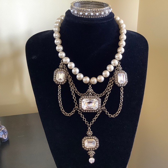 Heidi Daus Enduring Drama Crystal Faux Pearl Necklace and Bangle Bracelet Ivory - Picture 1 of 15